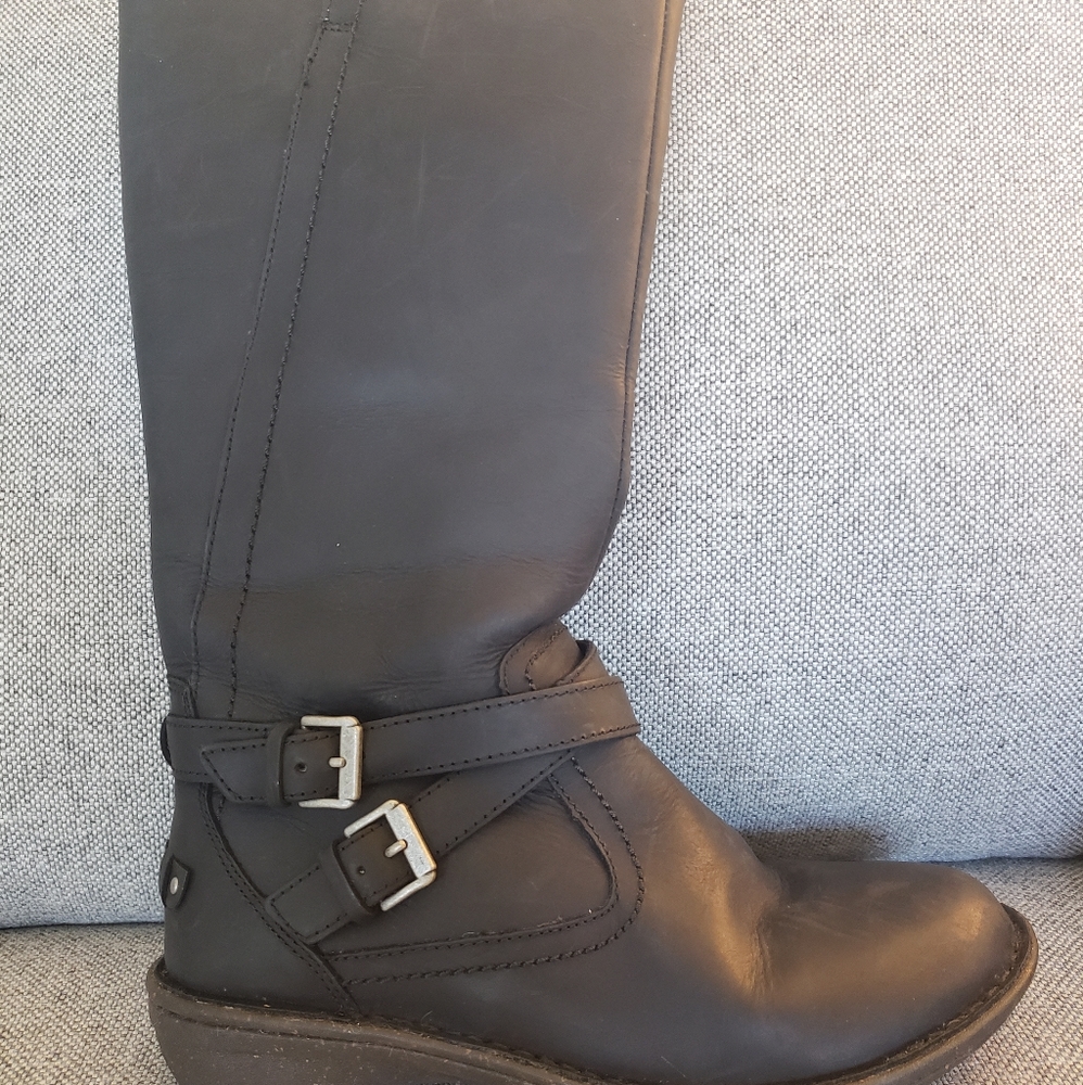 UGG ROSEN BOOTS